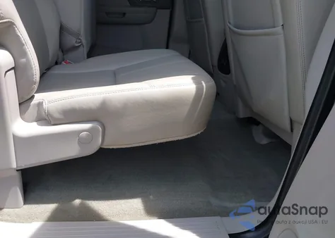 2009 GMC Sierra K2500 Slt из США, поврежденный, VIN 1GTHK636X9F183319